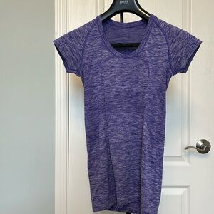 Lulu lemon workout top
